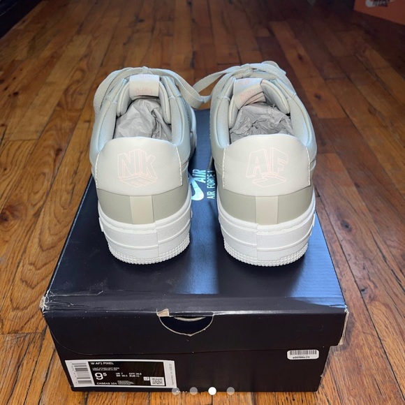 Nike Air Force 1 Pixel - Picture 2 of 4